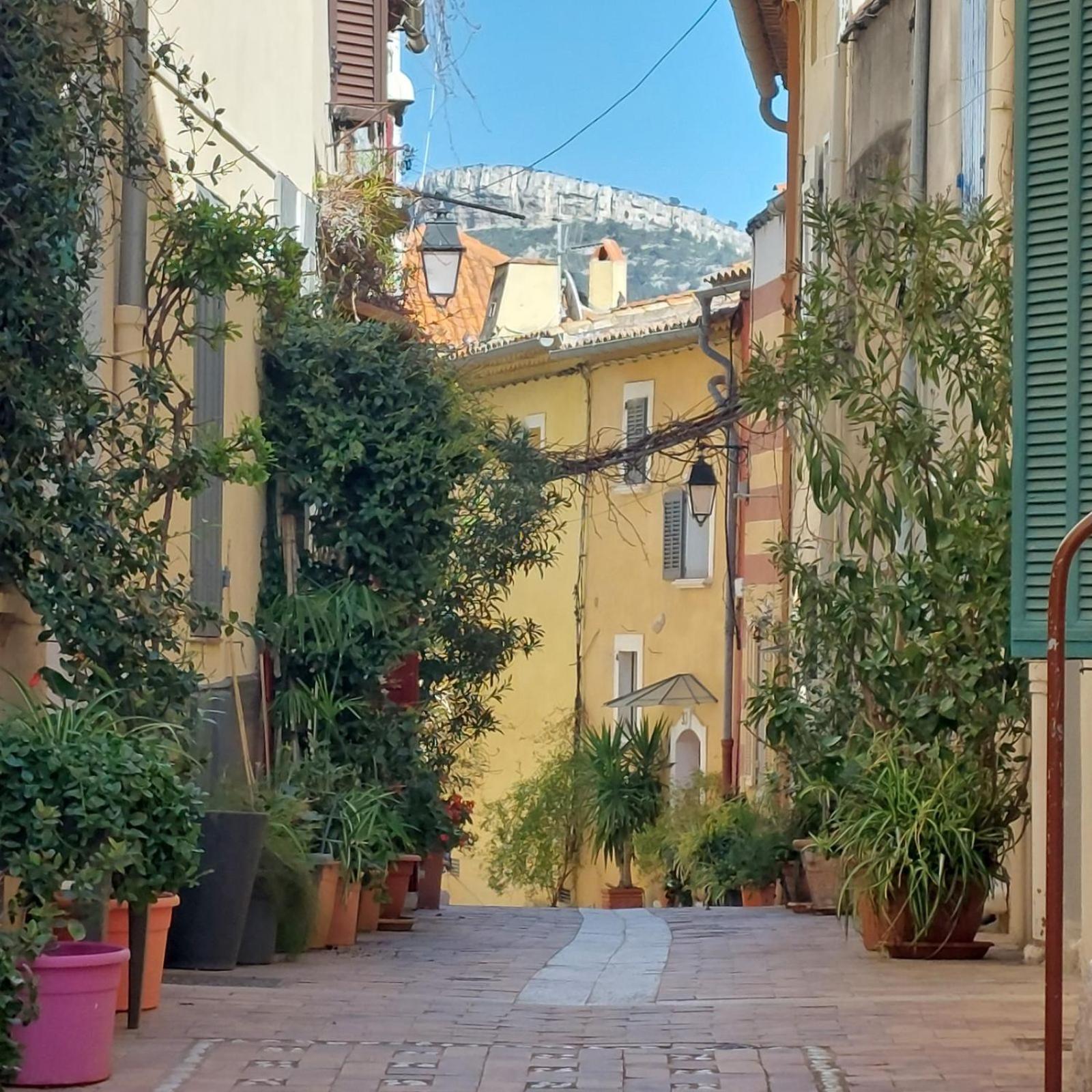 Appartement Le Mehari Cassis Exterior photo